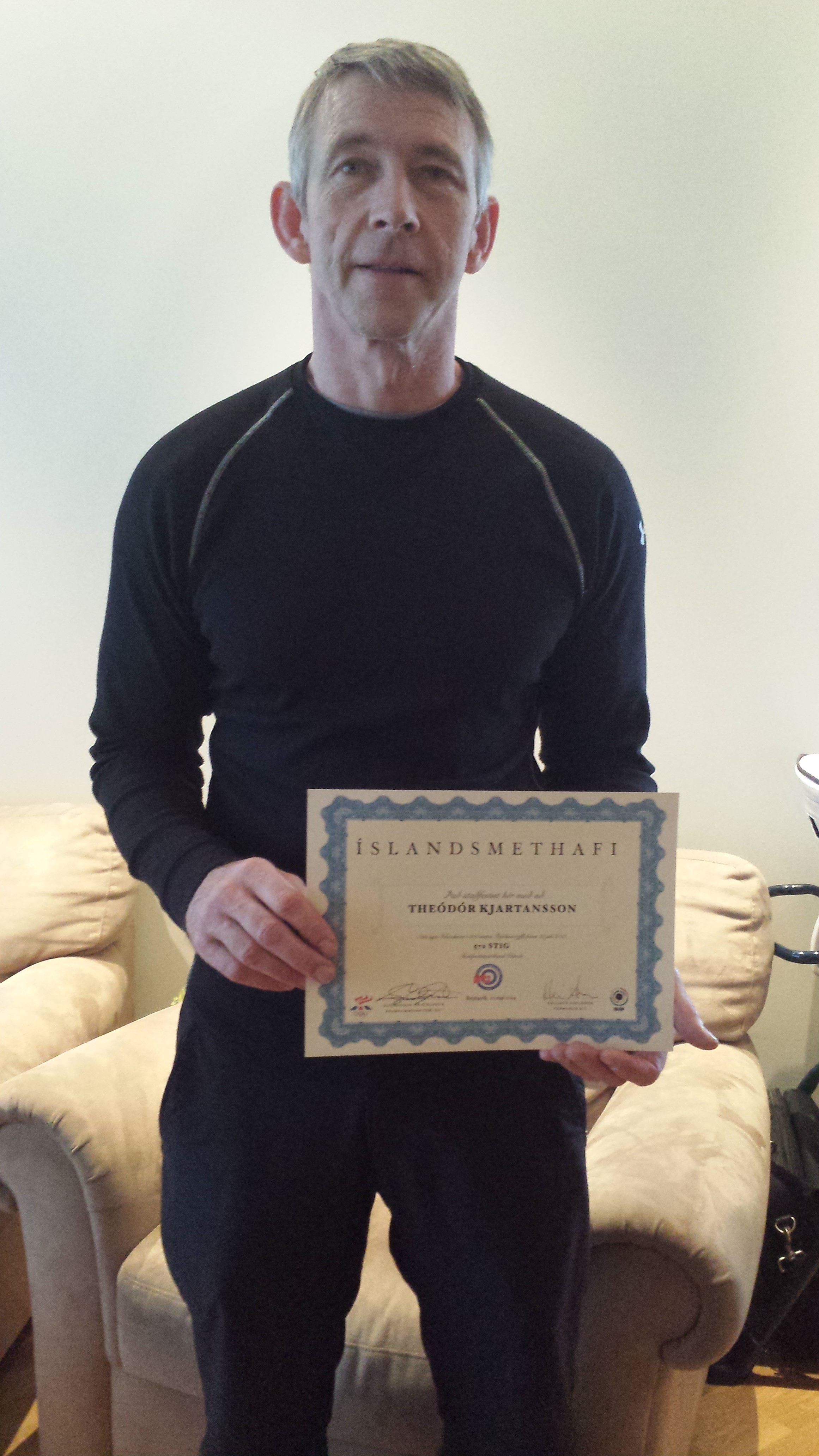 Íslandsmethafi 300 metra riffil liggjandi